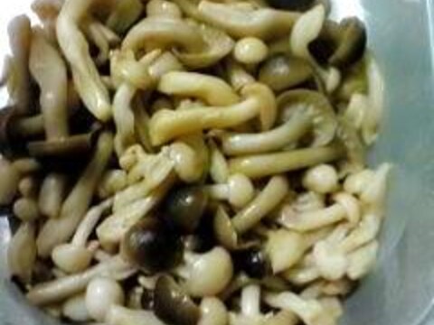 レンジで簡単に ブナピー しめじのバターしょうゆ レシピ 作り方 By りなほっぴー 楽天レシピ